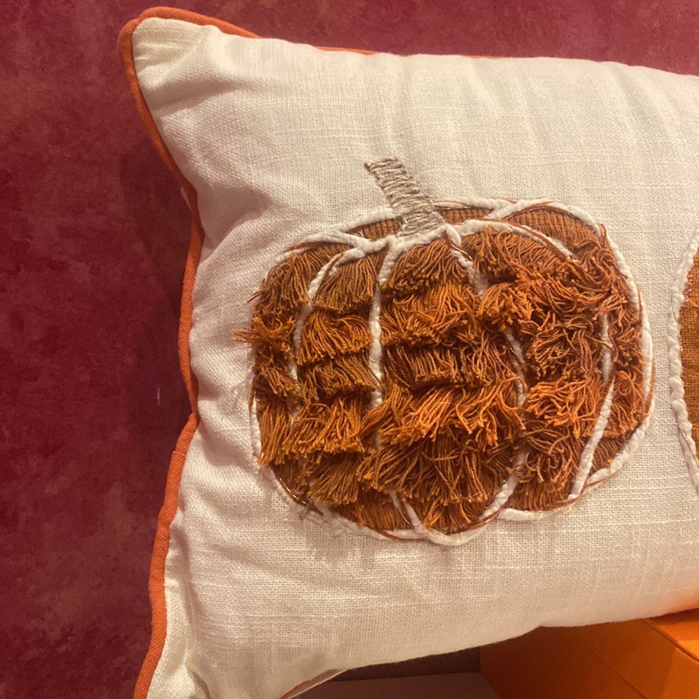 Long new Pumpkins decorative pillow with tag - Picture 4 of 8